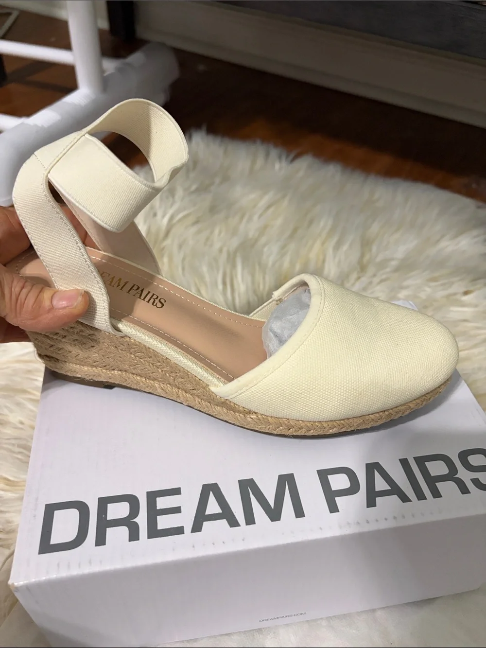 Dream Pairs Cream Canvas Ankle-Strap Espadrille